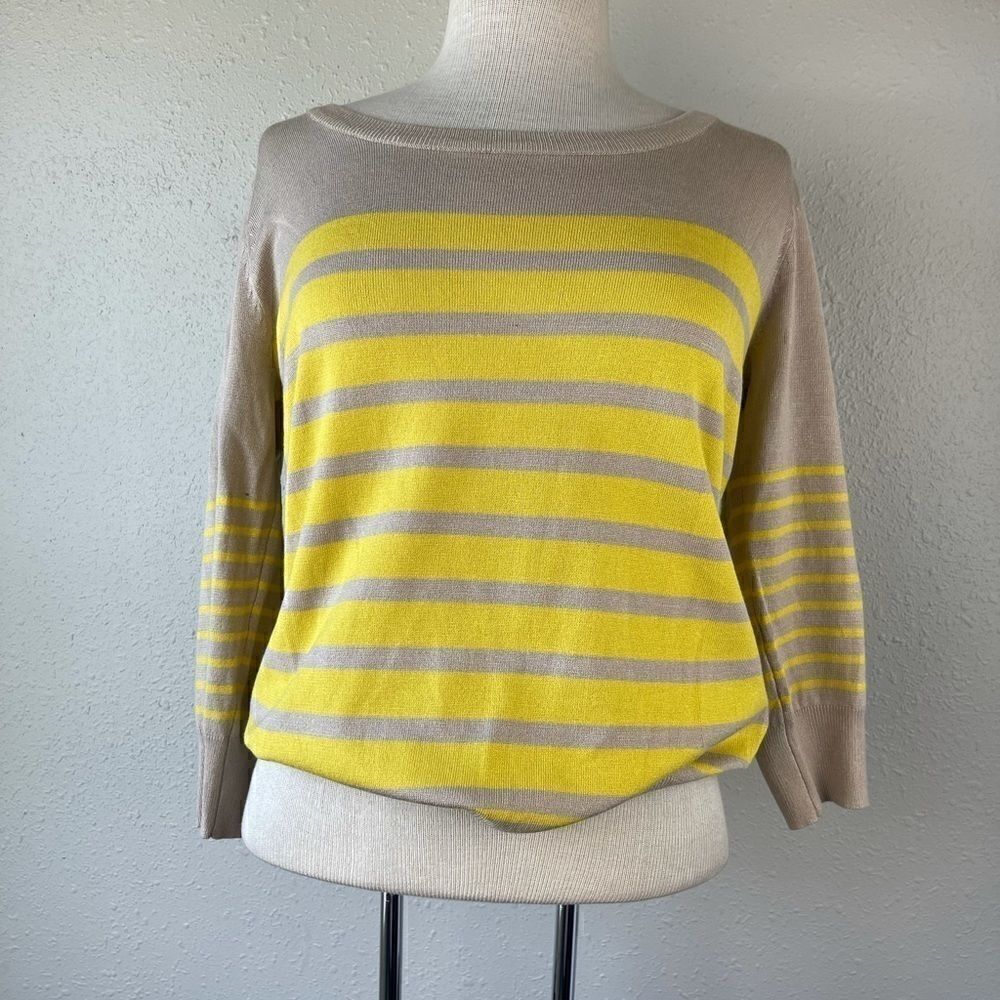 NWT RED Women’s Top Size L